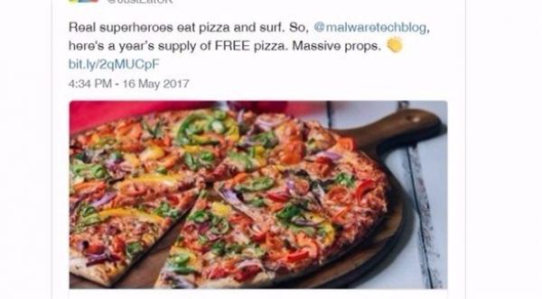 منقذ العالم من هجوم "واناكراي" يربح بيتزا لعام واحد