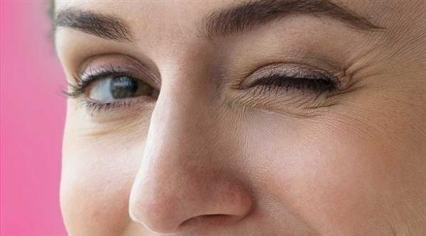 ما سبب رفّة العين وكيف نوقفها؟