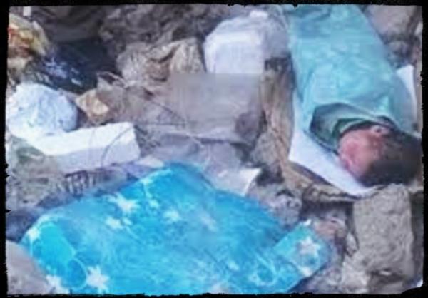 مؤسف : ام تتخلى عن فلذة كبدها بين الازبال بكلميم