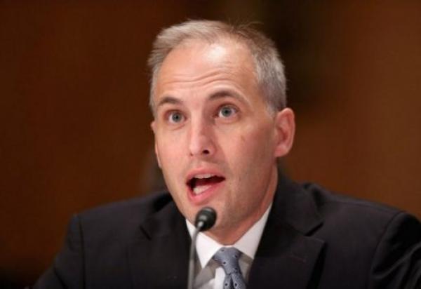 مسؤول المخابرات الأمريكية: السفير في ليبيا قتل في هجوم إرهابي عشوائي