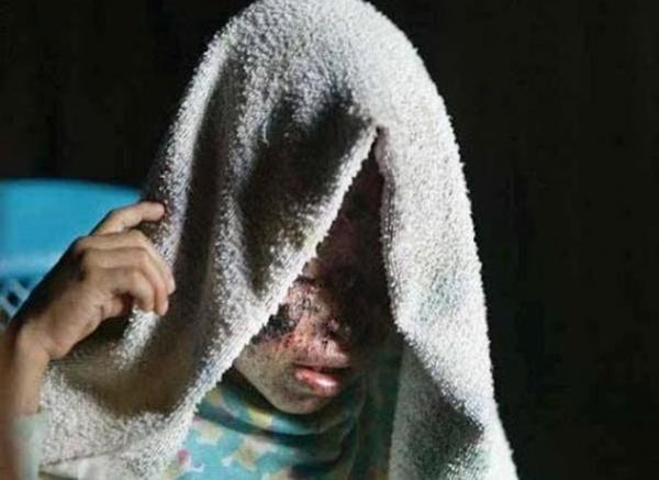 مشاهير الفن و الاعلام يوجهون نداء لمساعدة الطفلة " كوثر " ( الفيديو)