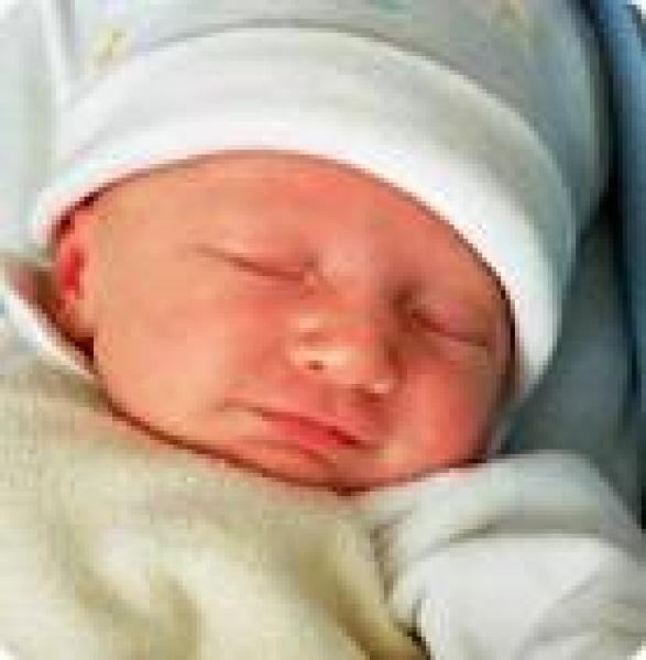 أم تبيع رضيعتها في القاهرة بـ 8 آلاف دولار بسبب الفقر 