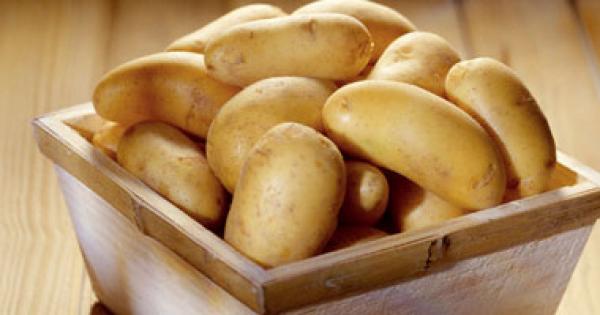 عصير البطاطس مكمل غذائى لعلاج قرحة المعدة
