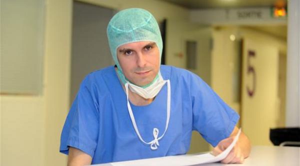 استبدال صمام الأورطى بواسطة جراحة المنظار