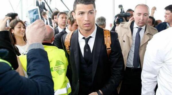 بالصور:كريستيانو وغاريث وبيريز ونجوم "الملكي" في ميونيخ