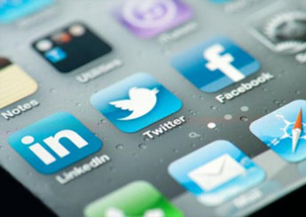 مواقع التواصل الاجتماعي