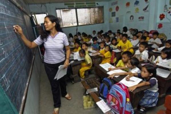 دراسة: المعلمين الأكثر تعرضا للصداع والإرهاق والإضطراب النفسى