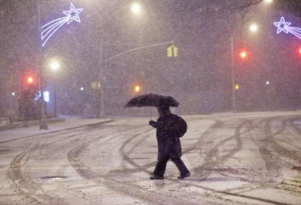 "هرقل" تشل الحياة فى 22 ولاية أمريكية وتقتل 9 أشخاص