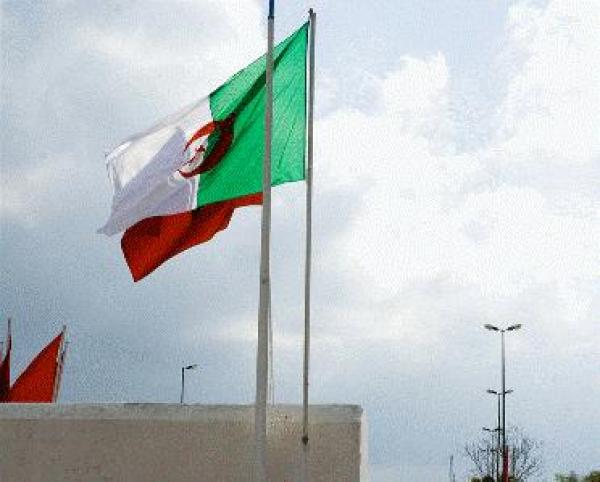 مصادر في المغرب تتحدث عن قرب فتح الحدود مع الجزائر