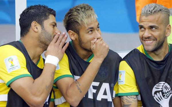 دونغا ينتقد بكاء بعض لاعبي السيليساو في المونديال