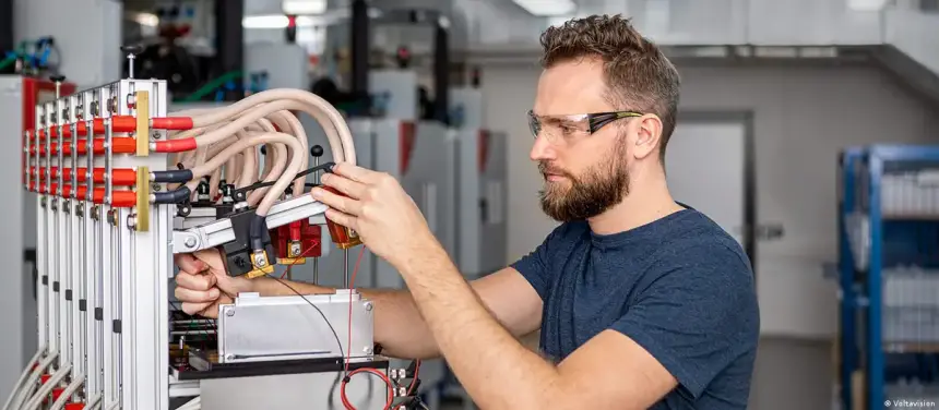 تقنية تبريد ألمانية تُحدث تحولا ببطاريات السيارات الكهربائية