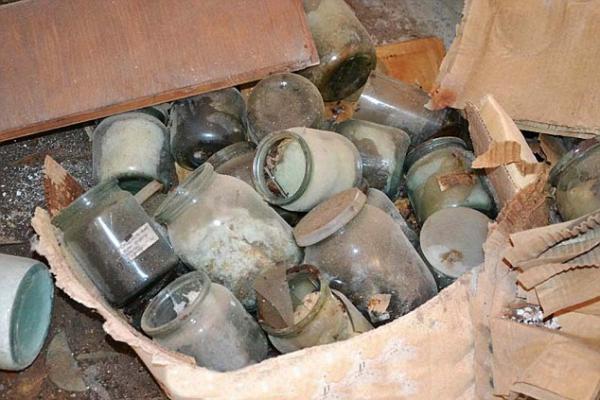 بالصور: روسي يدخل مختبراً مهجوراً فيعثر على جثث أجنة