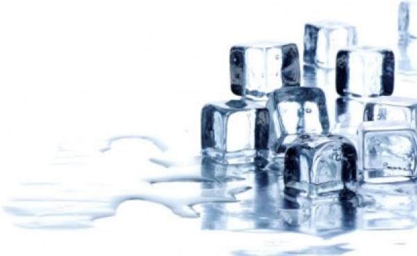 الماء المستخدم فى " مكعبات الثلج " بالمطاعم مليىء بالجراثيم