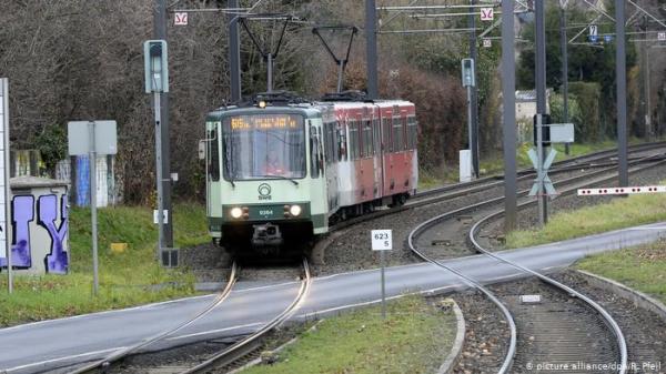 السلطات الالمانية تكشف ملابسات حادث إغماء سائق قطار "ترام" أثناء القيادة