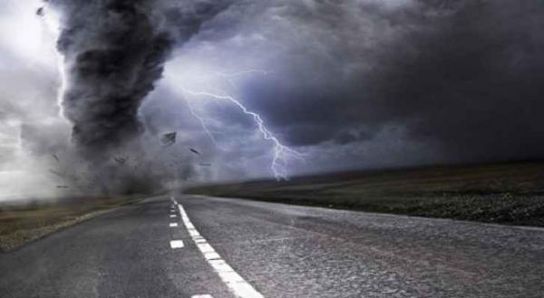 امريكا تتأهب بسبب اعصار"لين"المدمر الذي سيبتلع كبرى جزر أمريكية!