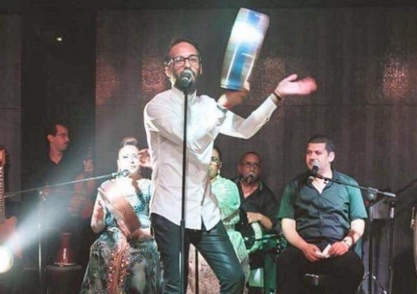 "دنيا باطمة" تتسبب في إبعاد "مول البندير" عن حفل فني