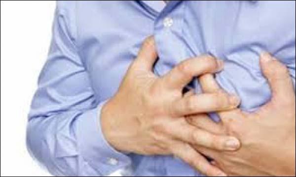 في واقعة مفاجئة، مندوب الصحة ينقذ رئيس جماعة الدشيرة بعد حالة إغماء