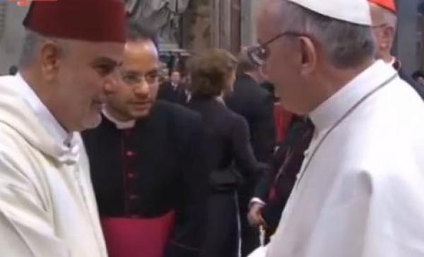 ابن كيران ينقل تحيات وتهاني الملك محمد السادس لقداسة البابا فرانسوا