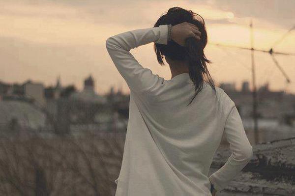 هذا ما قضت به محكمة الفقيه بن صالح في حق المسؤول الذي تم ضبطه متلبس بالخيانة الزوجية مع متزوجة أمام طفلها