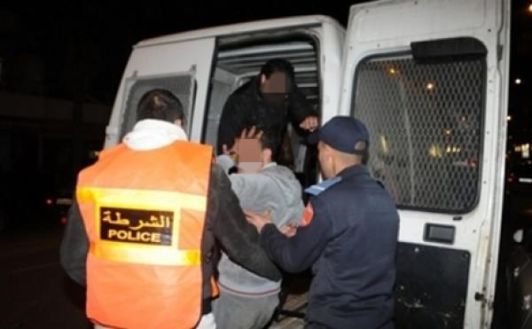 اعتقال شاب وشابة في وضع مخل بالحياء وحالة سكر بعد آذان المغرب بالعيون