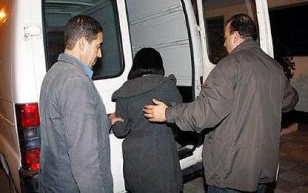 شرطة المضيق توقف سيارة تقودها فتاة وبداخلها 2كلغ من الحشيش