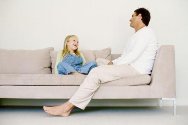 الأطفال الذين يعيشون مع الوالدَين أكثر ذكاءً