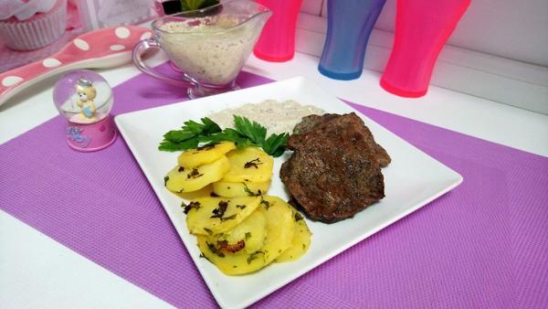 فيليه اللحم البقري بصلصة الفلفل الأسود