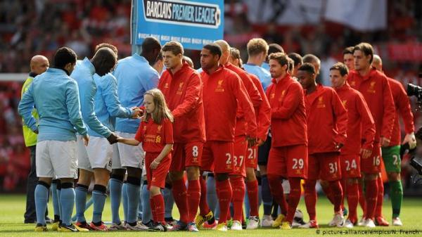 عادة المصافحة بين الرياضيين تتراجع بسبب تفشي فيروس كورونا