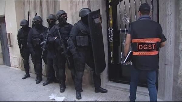 "إف بي أي" المغرب تقتحم منزلا بطنجة وتعتقل أحد أتباع تنظيم "داعش" الإرهابي