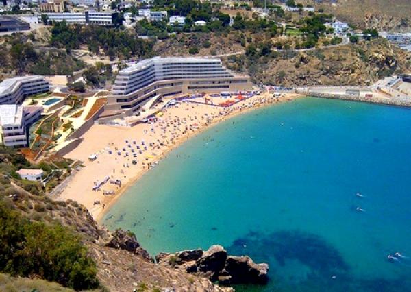 بعد بريطانيا...ألمانيا توجه ضربة للسياحة المغربية وتحذر مواطنيها من السفر إلى شمال المغرب