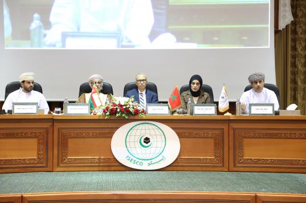 قيمتها ربع مليون دولار: قامات الفن والأدب والفكر العربي تتنافس على جائزة "السلطان قابوس" وهذه شروط المشاركة