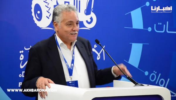 نبيل بنعبد الله يتعرض لموقف محرج جدا خلال حضوره مؤتمر البام