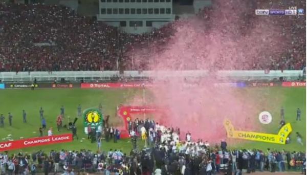 بالفيديو: لحظات تتويج الوداد الرياضي بالكأس الأفريقية