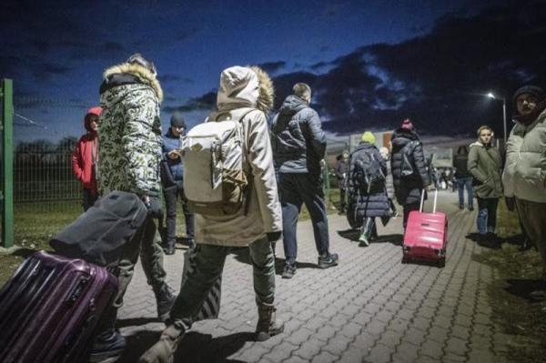 عاجل.. الخارجية تقدم الدعم والمساعدة لمغاربة على حدود أوكرانيا