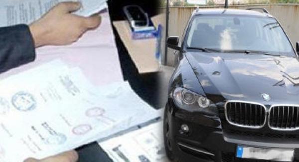 القبض على شاب بمكناس بتهمة تزوير وثائق ملكية السيارات