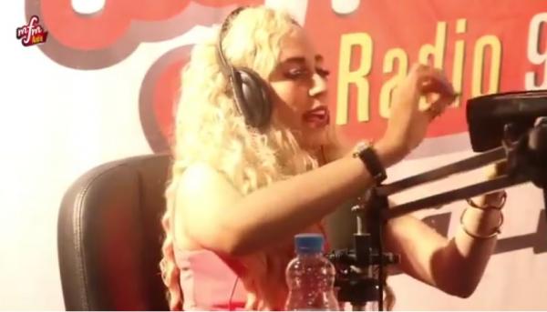 سينا : شاكيرا كاتغير مني وانا ومراكش خاصو الفيزا والجمهور حاسدني حيت انا زوينة