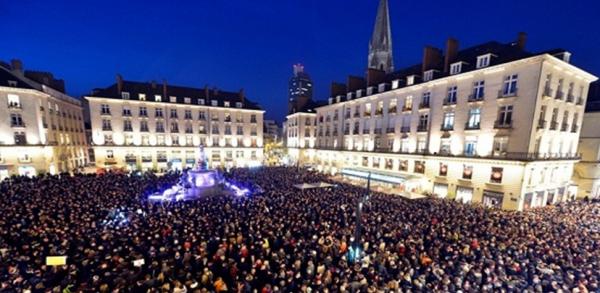 انسحاب المغرب من مسيرة التضامن مع «شارلي» بين الإشادة الشعبية والشجب العلماني