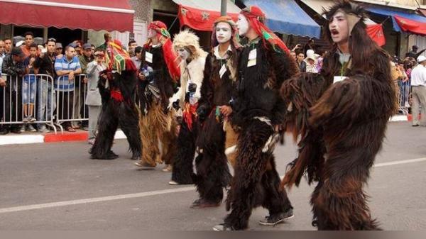 مواطنون يتحدون حالة الطوارئ وينظمون احتفالات بوجلود والسلطات تتدخل بأكادير وتارودانت