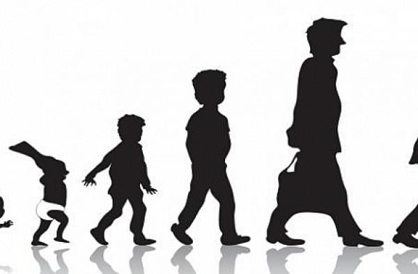 علماء يابانيون يحددون عمر الإنسان من خلال مشيته