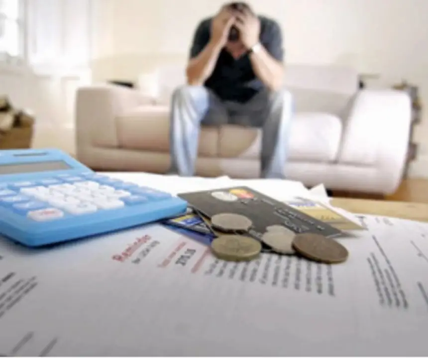 دراسة جديدة تكشف: الأعباء المالية  تُعجّل بشيخوخة القلب