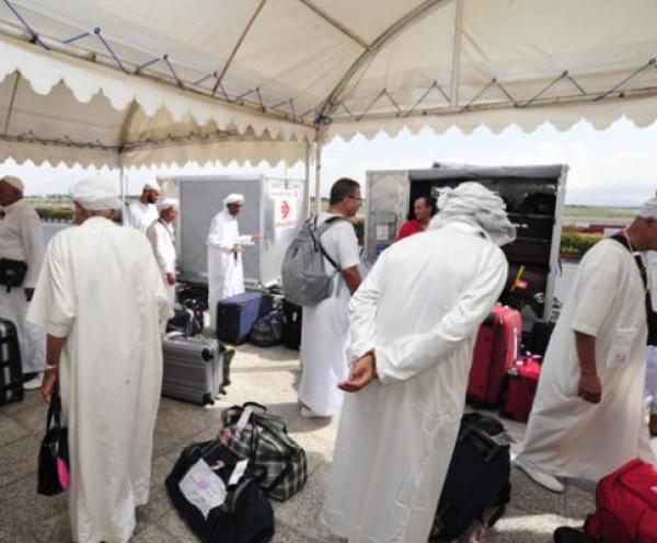العبادي يفضح: مسؤولي بعثة الحج المغربية يختفون بمجرد الوصول إلى مكة و يتركون الحجاج لوحدهم