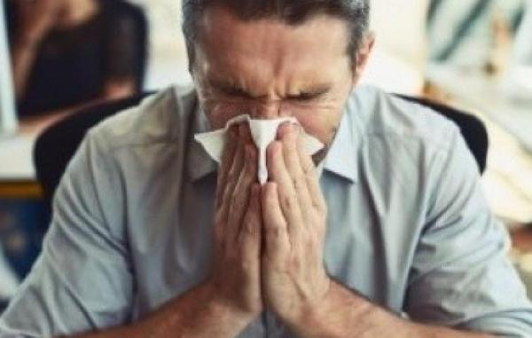 كورونا والإنفلونزا ونزلات البرد.. كيف تفرق بين الأعراض؟