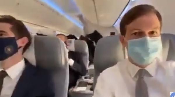 بالفيديو: كوشنر ينشر لقطات من داخل الطائرة الإسرائيلية المتوجهة للرباط