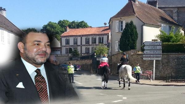 حل بها مؤخرا..هكذا يُنعش الملك محمد السادس اقتصاد بلدة "بيتز" الفرنسية