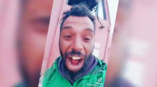 في خرجة غريبة.. "الملالي" يُهين المغاربة ويتطاول على ملك البلاد