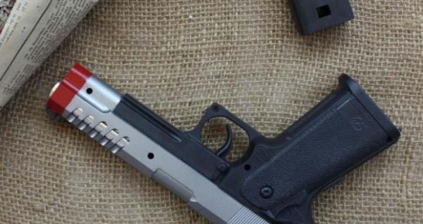 نصاب ينتحل صفة شرطي بمسدس بلاستيكي بمراكش