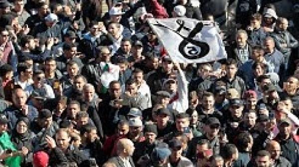 مظاهرات جديدة في العاصمة الجزائرية ضد ترشح بوتفليقة لولاية خامسة