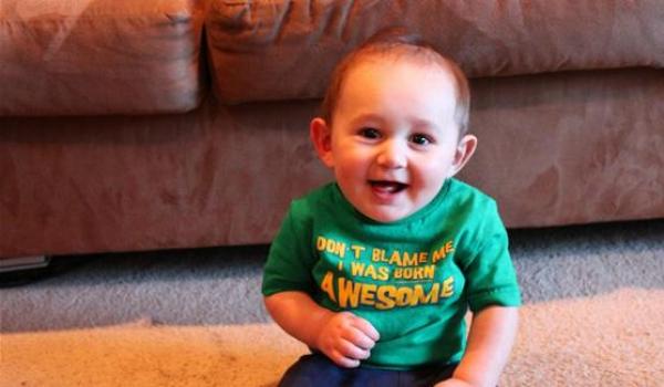 "الوجه الباسم" يطوّر دماغ طفلك الصغير