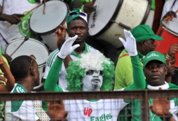 الفيفا يمنع مشجعي نيجيري من استخدام الطبول في المونديال