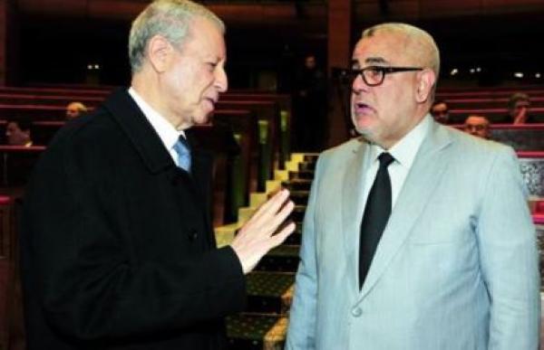 قرار منع الأساتذة من متابعة الدراسة ،قرار الحكومة أم قرار الوزير؟